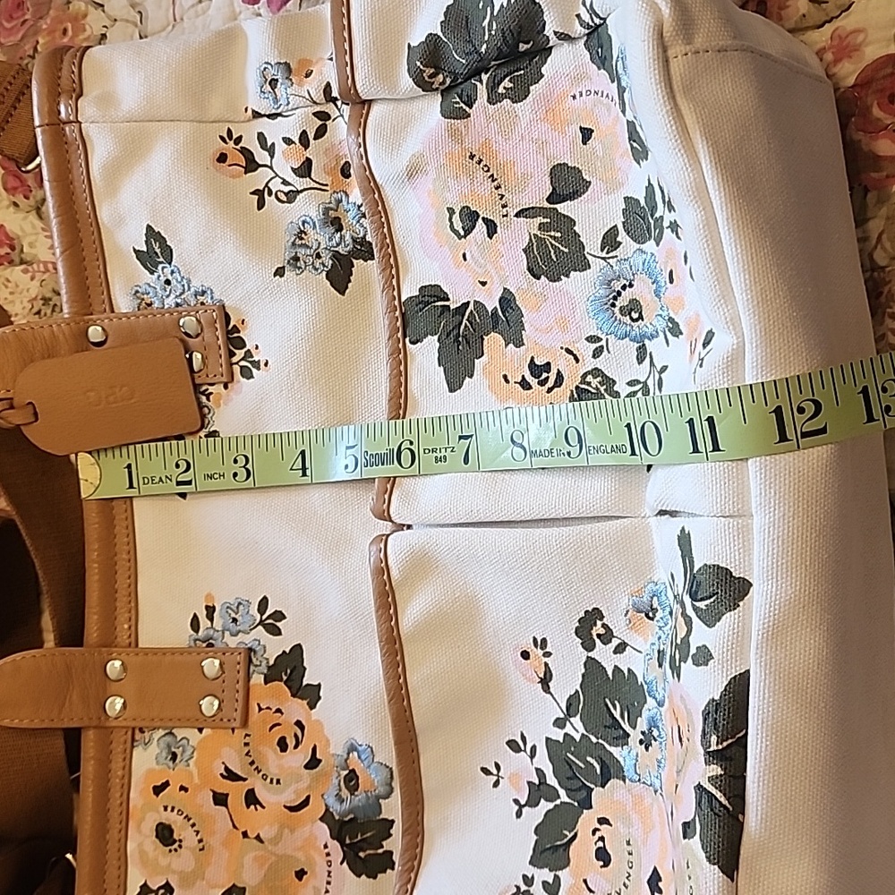 Levenger Women Floral Canvas Tote With Wristlet NWOT - Picture 11 of 13